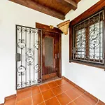 Alba's
