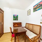 Alba's
