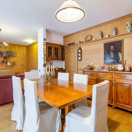 Apartament Alba's